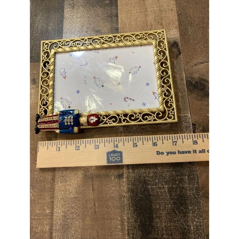 Vintage Christmas Nutcracker Photo Frame 4x6 Ornate Gold Scrollwork Table Decor‎